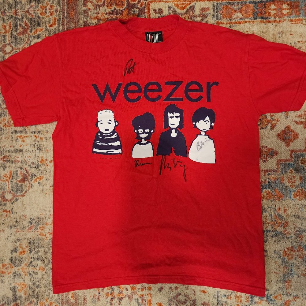 Weezer mens medium t-shirt (signed by the band)